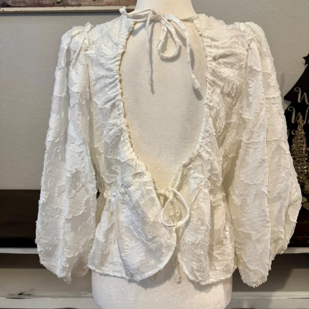 Free People Callie‎ Puff Sleeve Appliqué Top Open Tie Back Women's Size M N